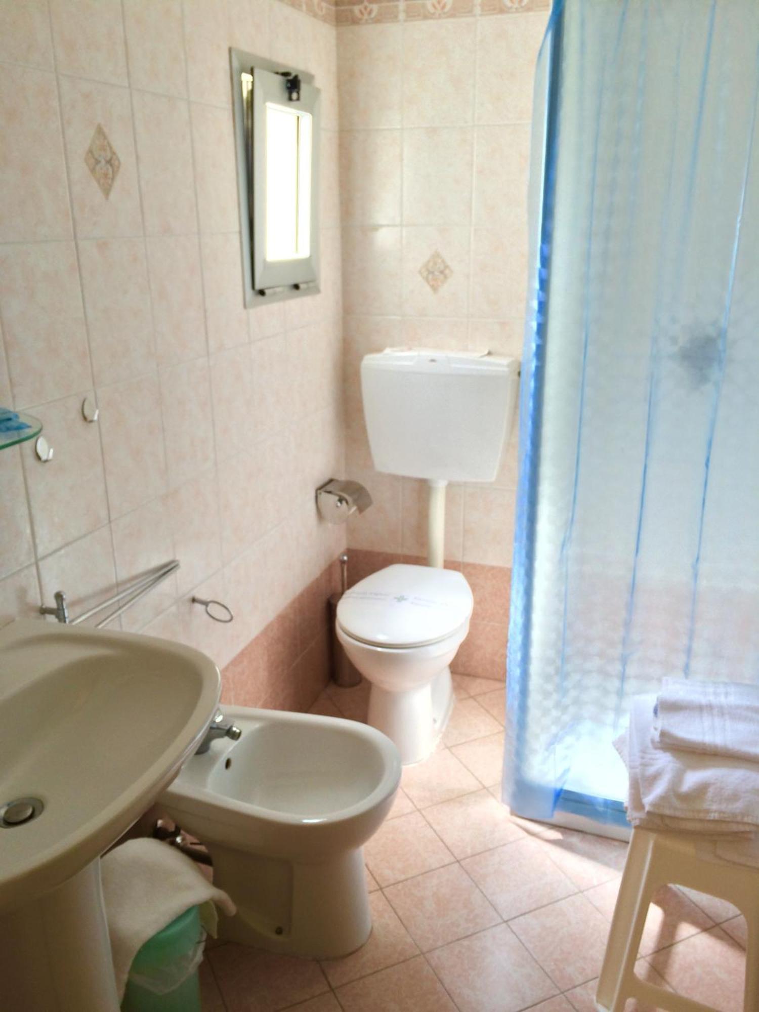 Lungomare Hotel Марина-ді-Чечина Номер фото